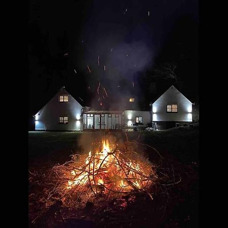 Bear Cottage, Tyn Y Cwm Eglwys-Fach Eksteriør bilde